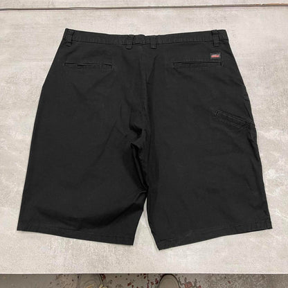 Black Dickies carpenter shorts W38