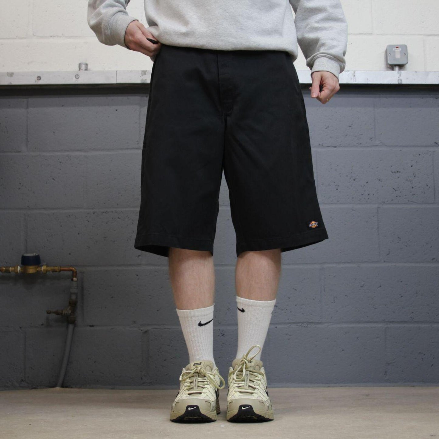 Dickies carpenter shorts long leg black Twill chino skater style shorts loose long leg