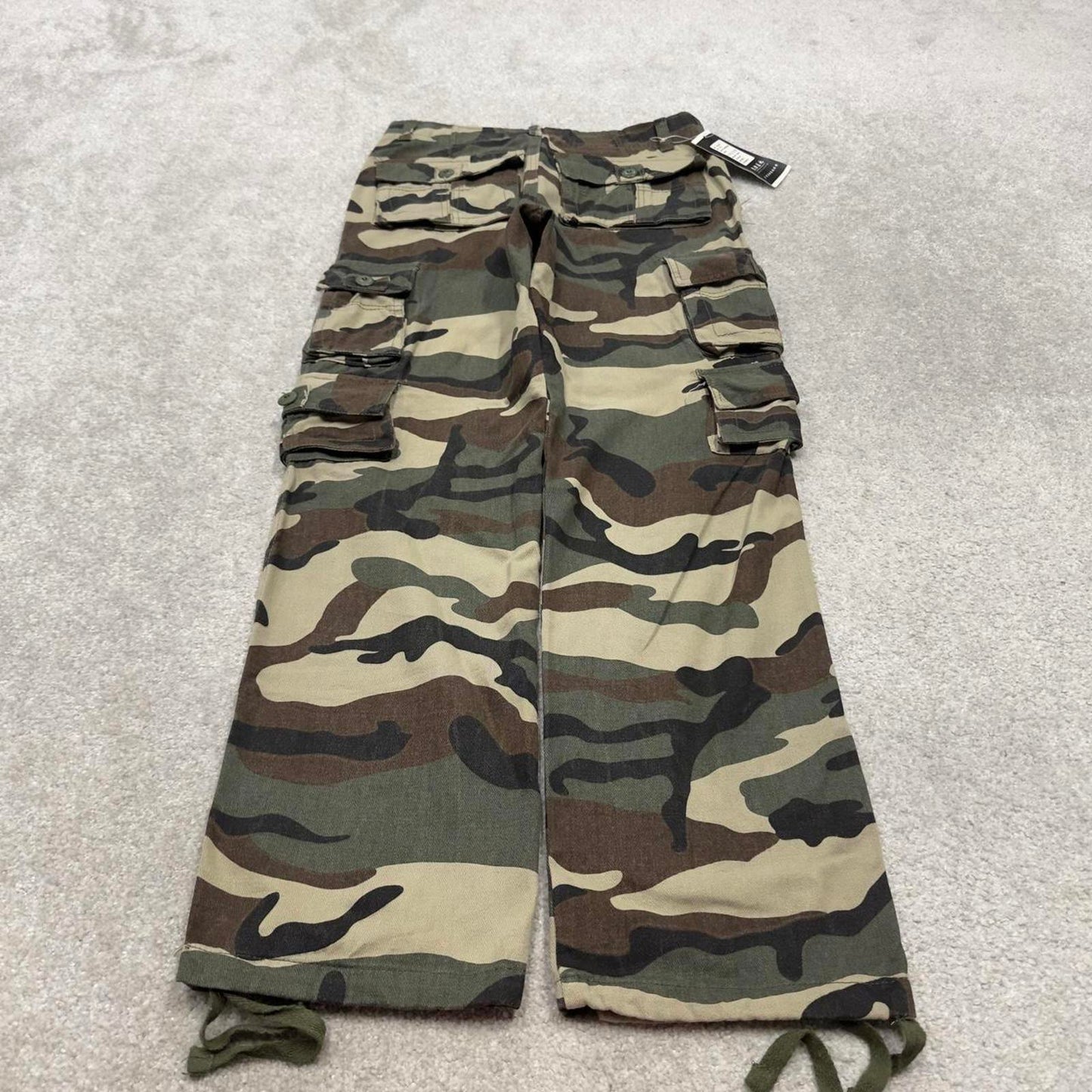 Camo cargo pants W30L31 khaki green camouflage straight y2k style cargo trousers