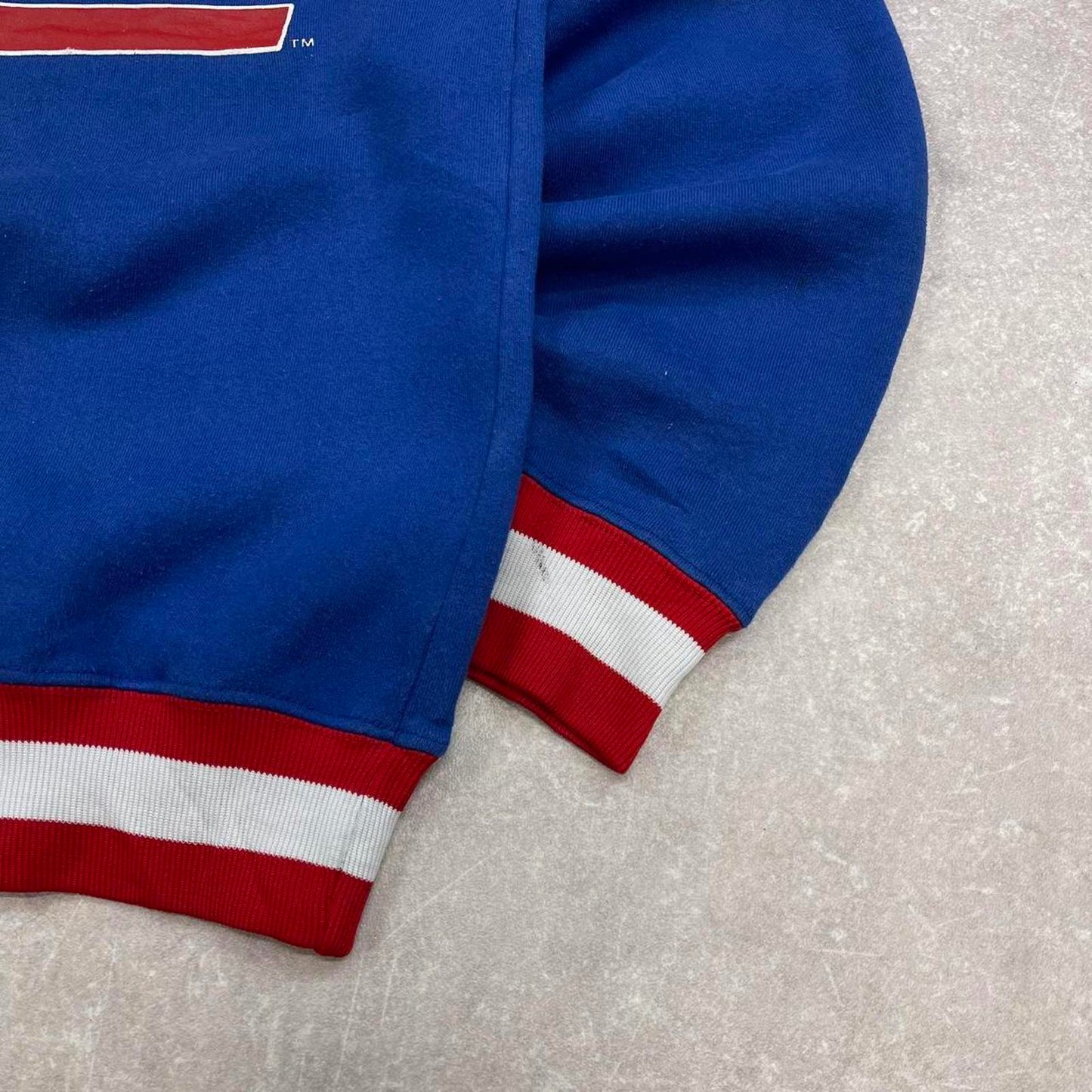 Blue vintage Russell sweatshirt M New York Giants NFL pull over juumber v-neck