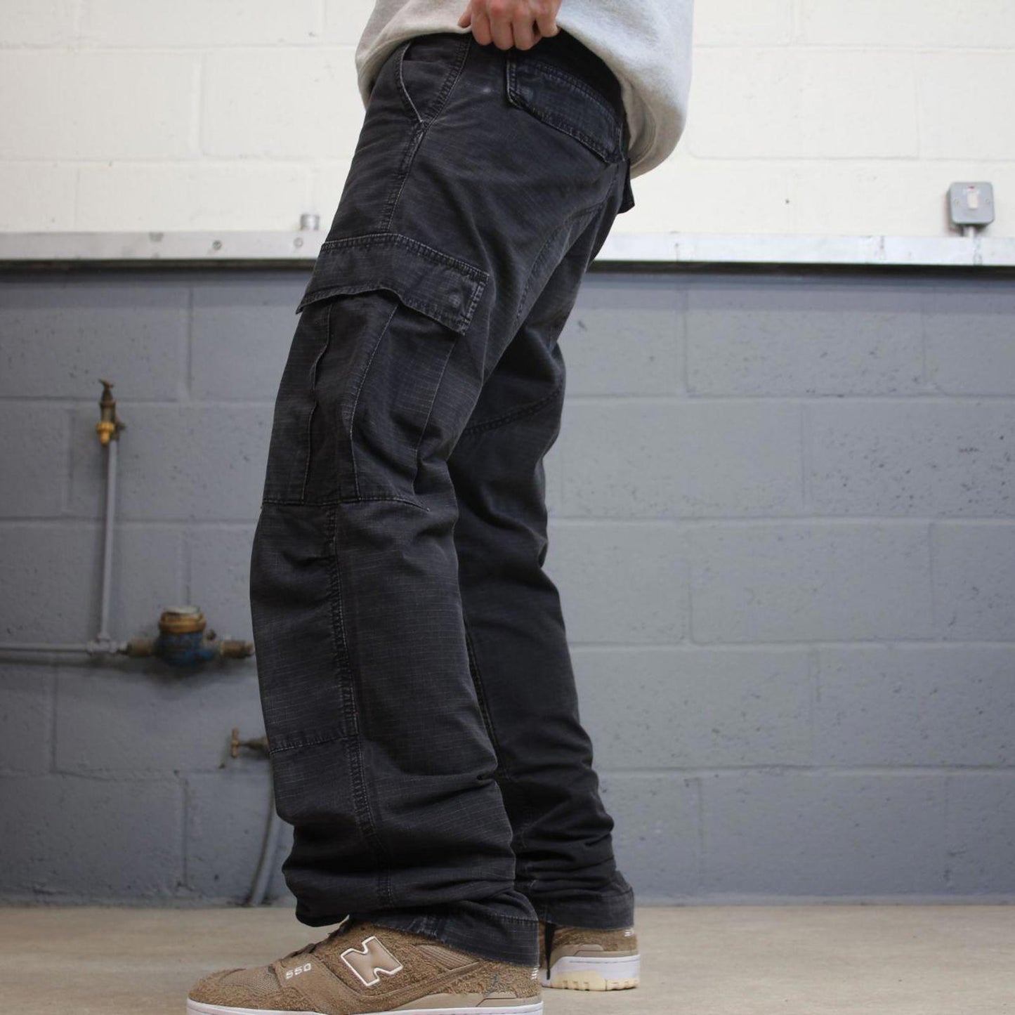 00s Carhartt WIP cargo pants black W31L34 90s skater style workwear cargos