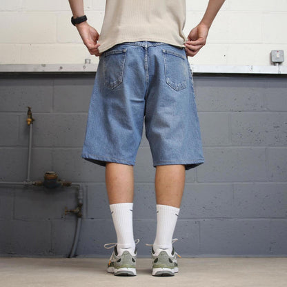 Blue Wrangler denim jorts W42