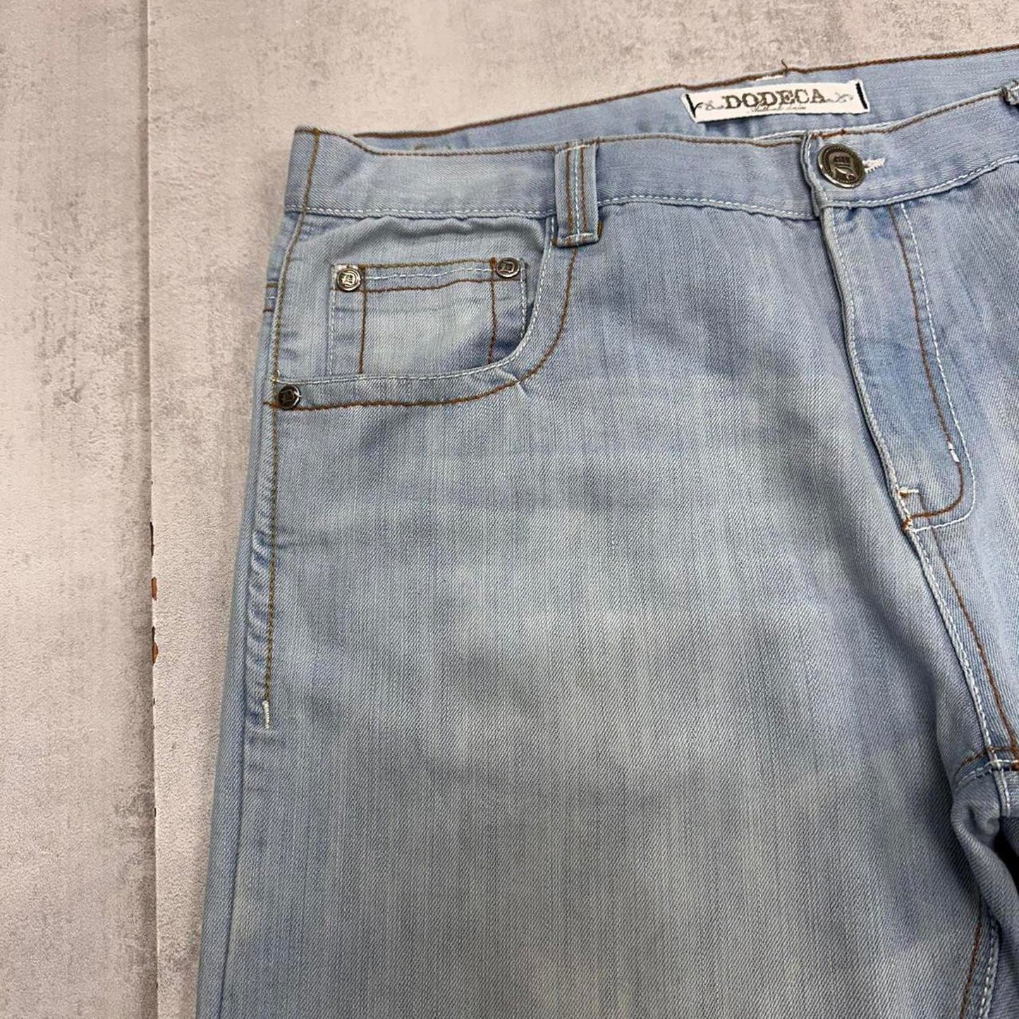 Blue Y2K skate jeans W38L32 loose Dodeca 90s style embroidered design jeans