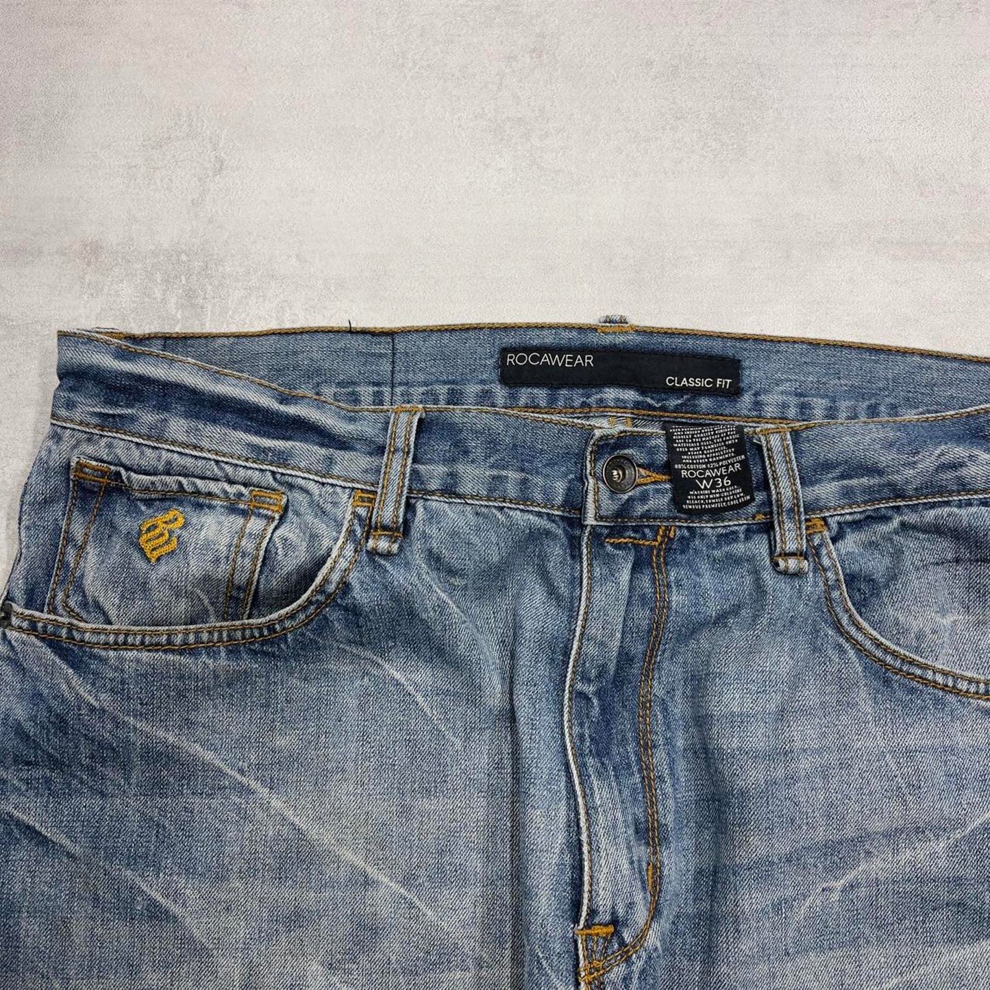 Blue Rocawear jeans W36 L35 loose denim y2k embroidered design jeans