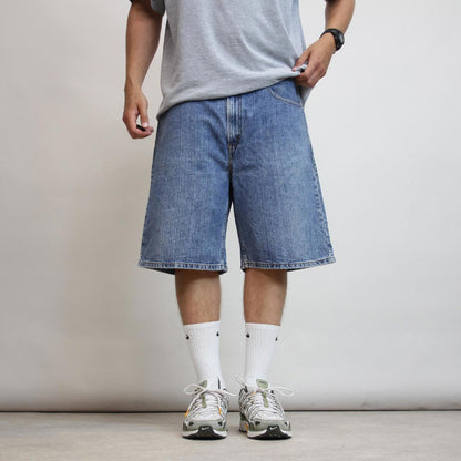 Vintage baggy Levi's 550 denim jean shorts W38