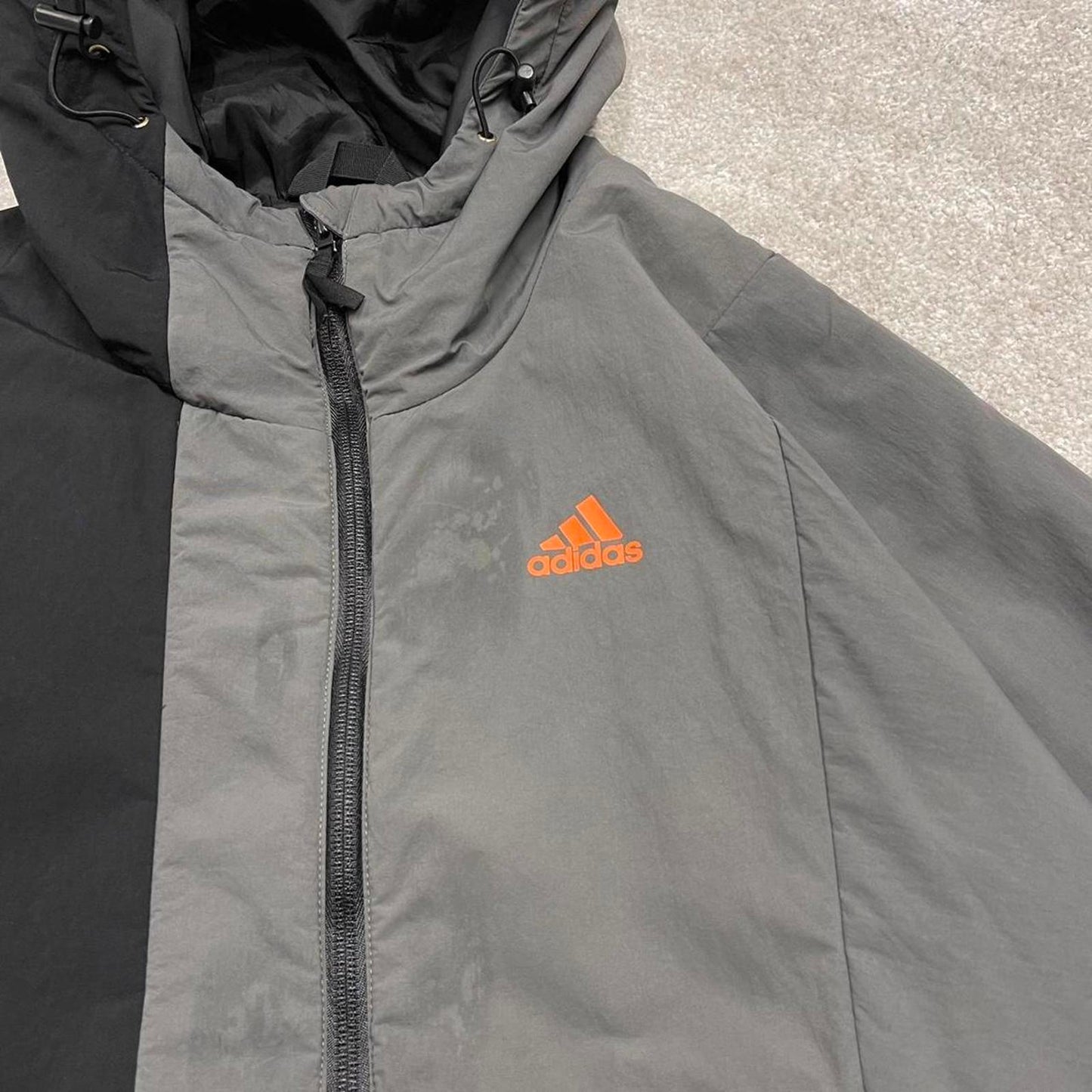 00s Adidas technical windbreaker jacket y2k style M men's grey black full zip coat hooded tech