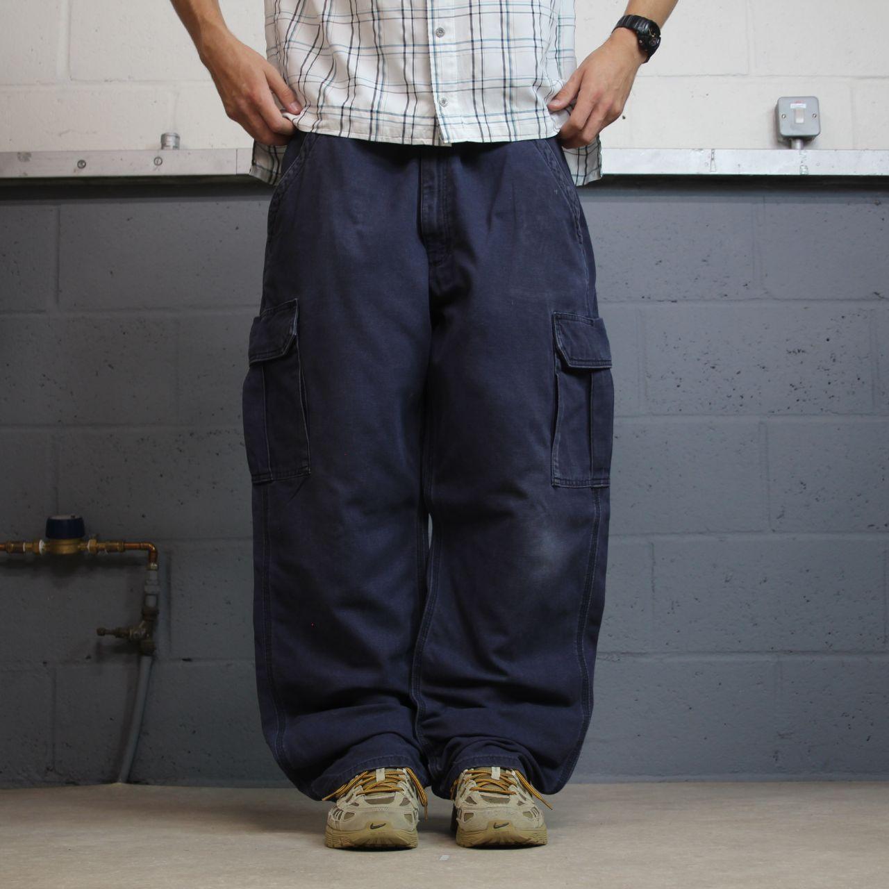 Carhartt Baggy cargo pants y2k W40L30 navy Loose fit skater workwear pants, utility pockets