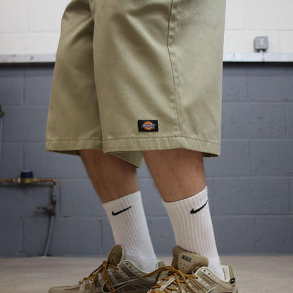 Dickies carpenter chino shorts relaxed khaki Chino style skater shorts loose leg festival