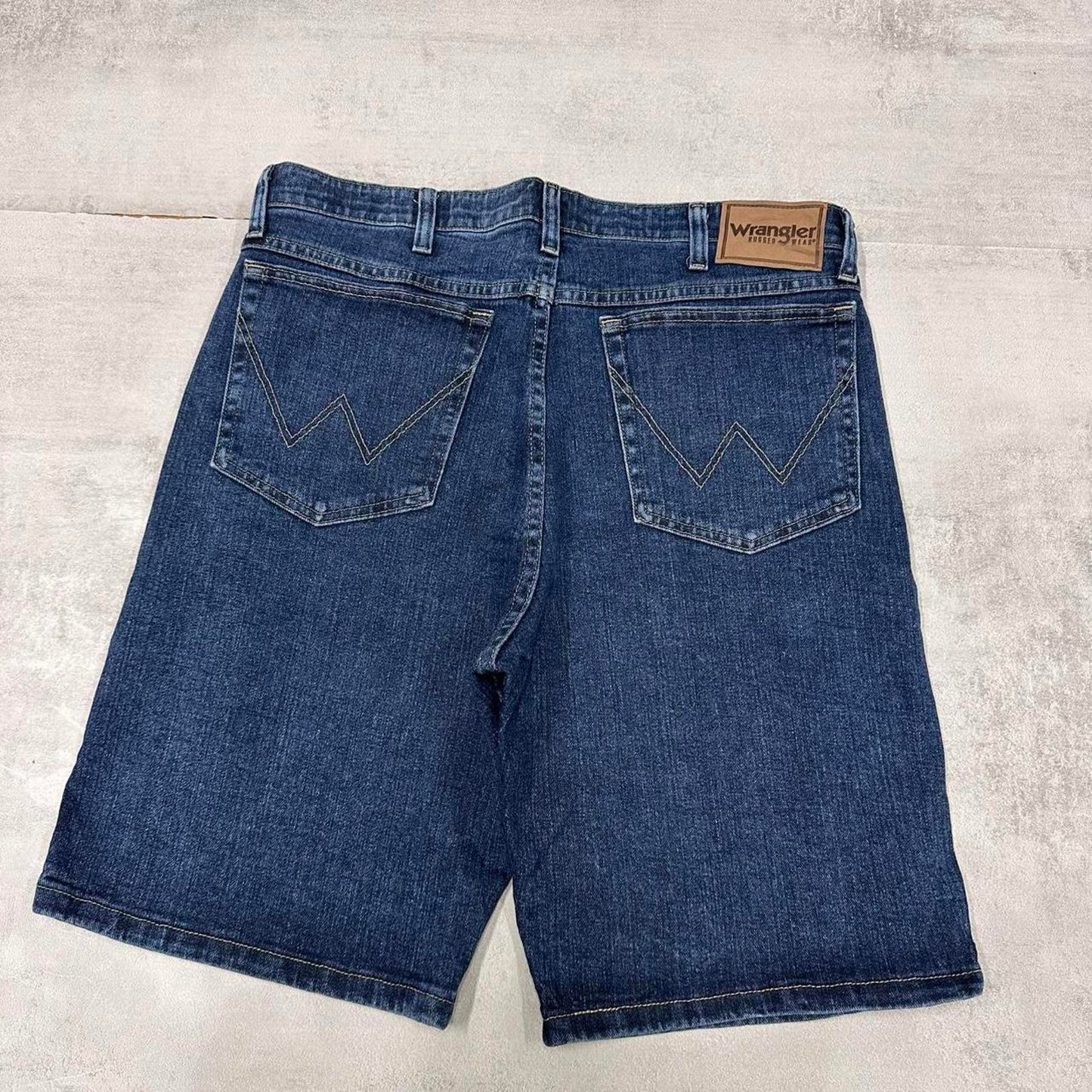 Mens Loose Wrangler jorts W34 blue loose denim skater style shorts