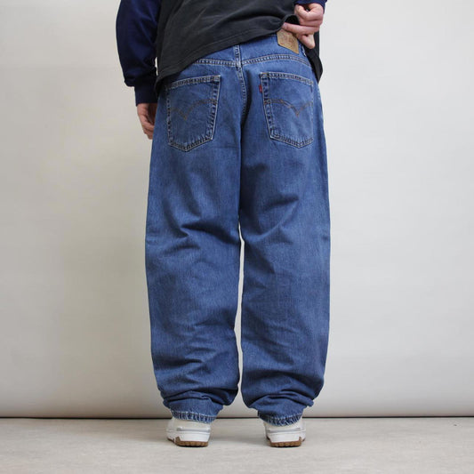 Blue Levi's 550 jeans W38L32
