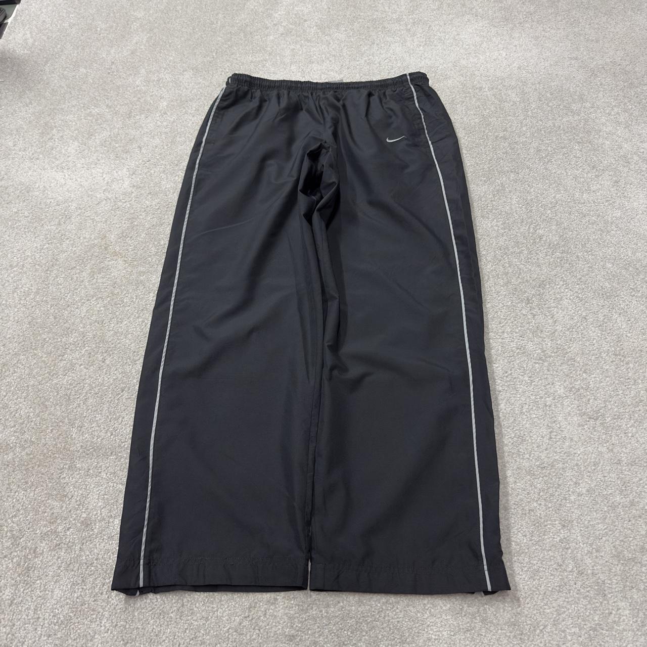 Vintage Nike baggy tracksuit bottoms black wide leg L swoosh logo track pants