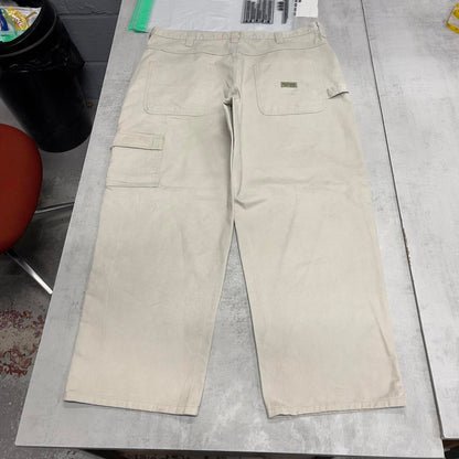 Baggy Wrangler carpenter trousers W40L29 wide leg cargo pants skate style