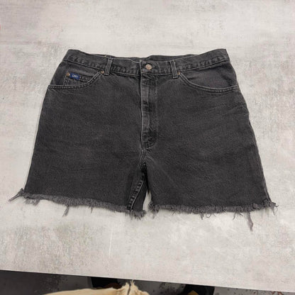 Black Lee cut jorts W34