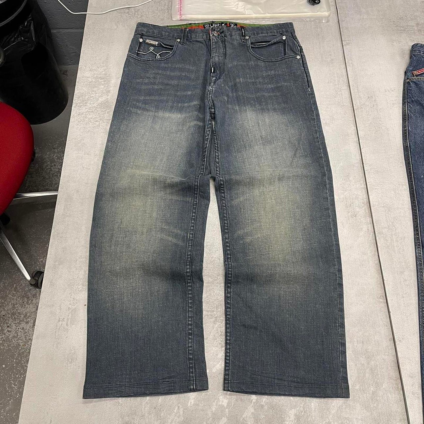 Blue LRG jeans W36L29 embroidered y2k style stitch detailing design
