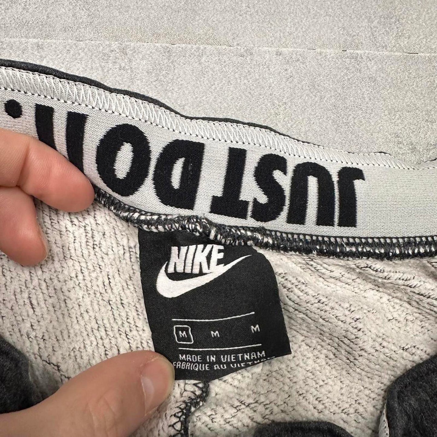 Y2k Nike tracksuit bottoms Medium men's grey joggers sweatpants loose track pants swoosh logo
