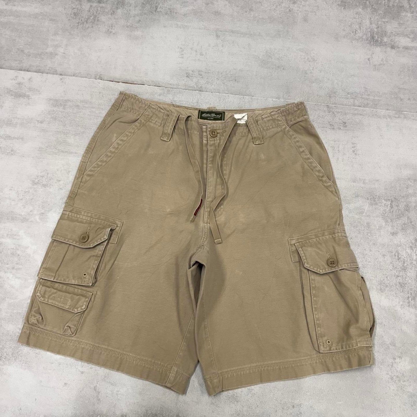 Mens Eddie Bauer cargo shorts W33