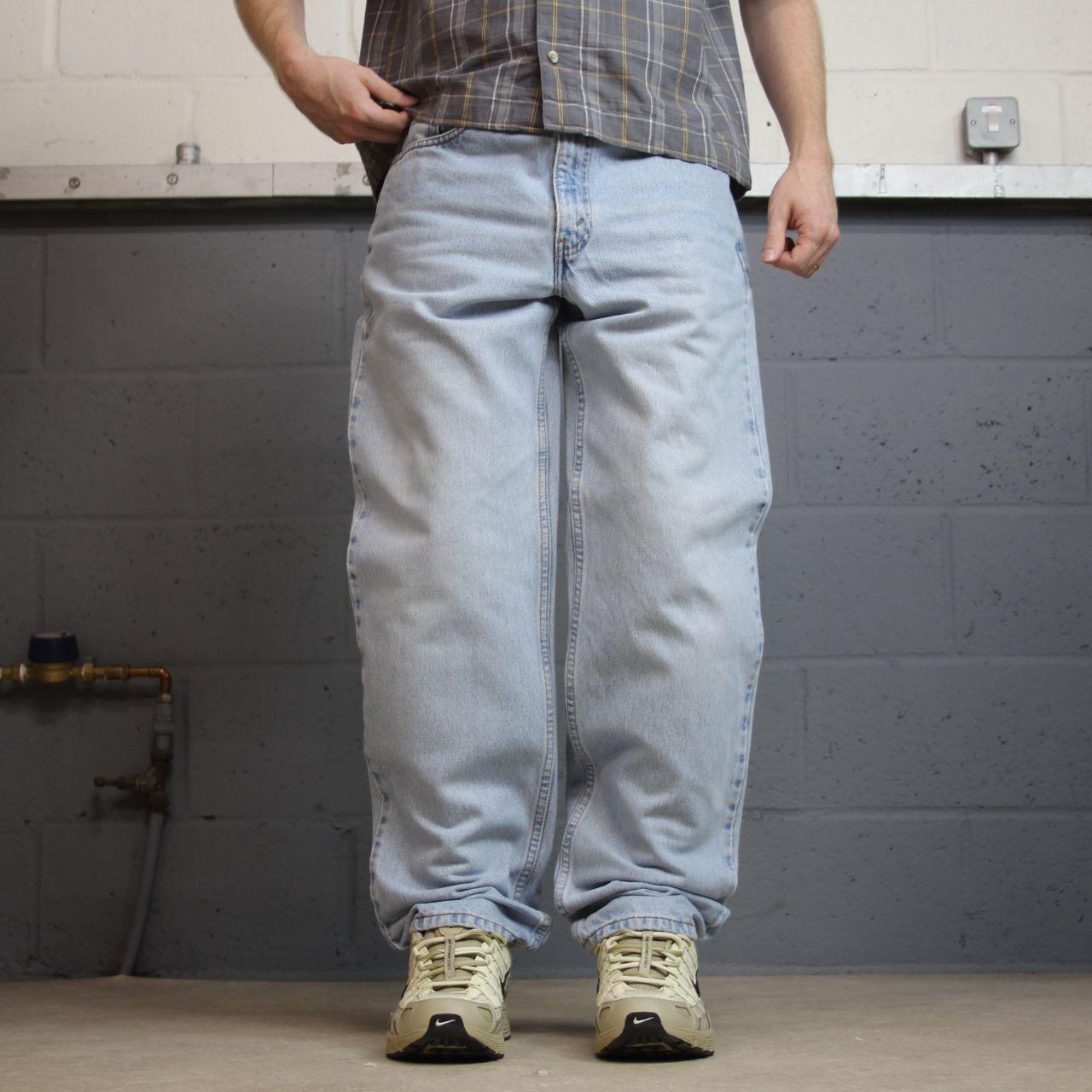Levi’s 550 relaxed jeans y2k W33L32 washed blue loose leg streetwear style pants