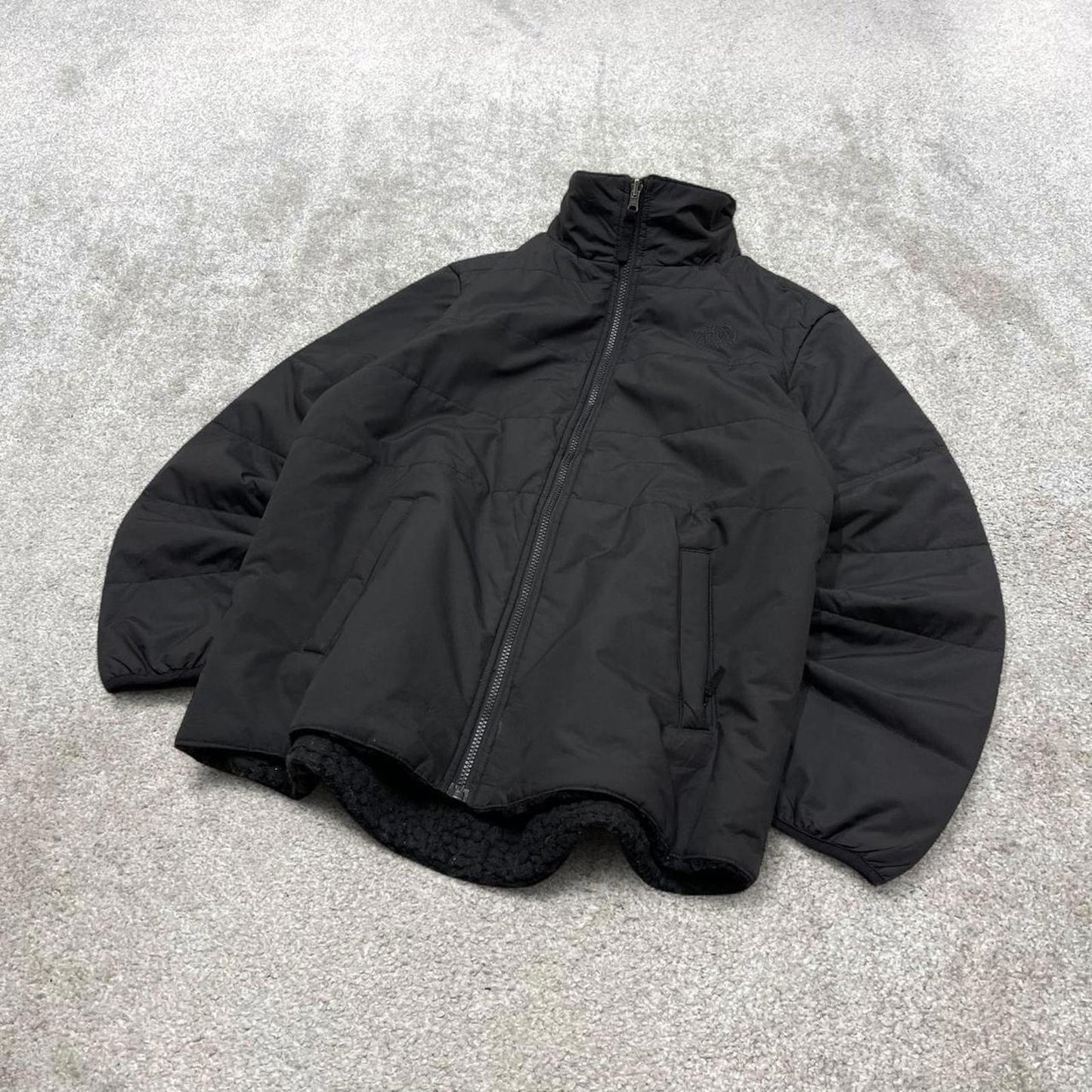 Black North Face technical jacket Large women's y2k 00s style reversible sherpa fleece coat outdoors