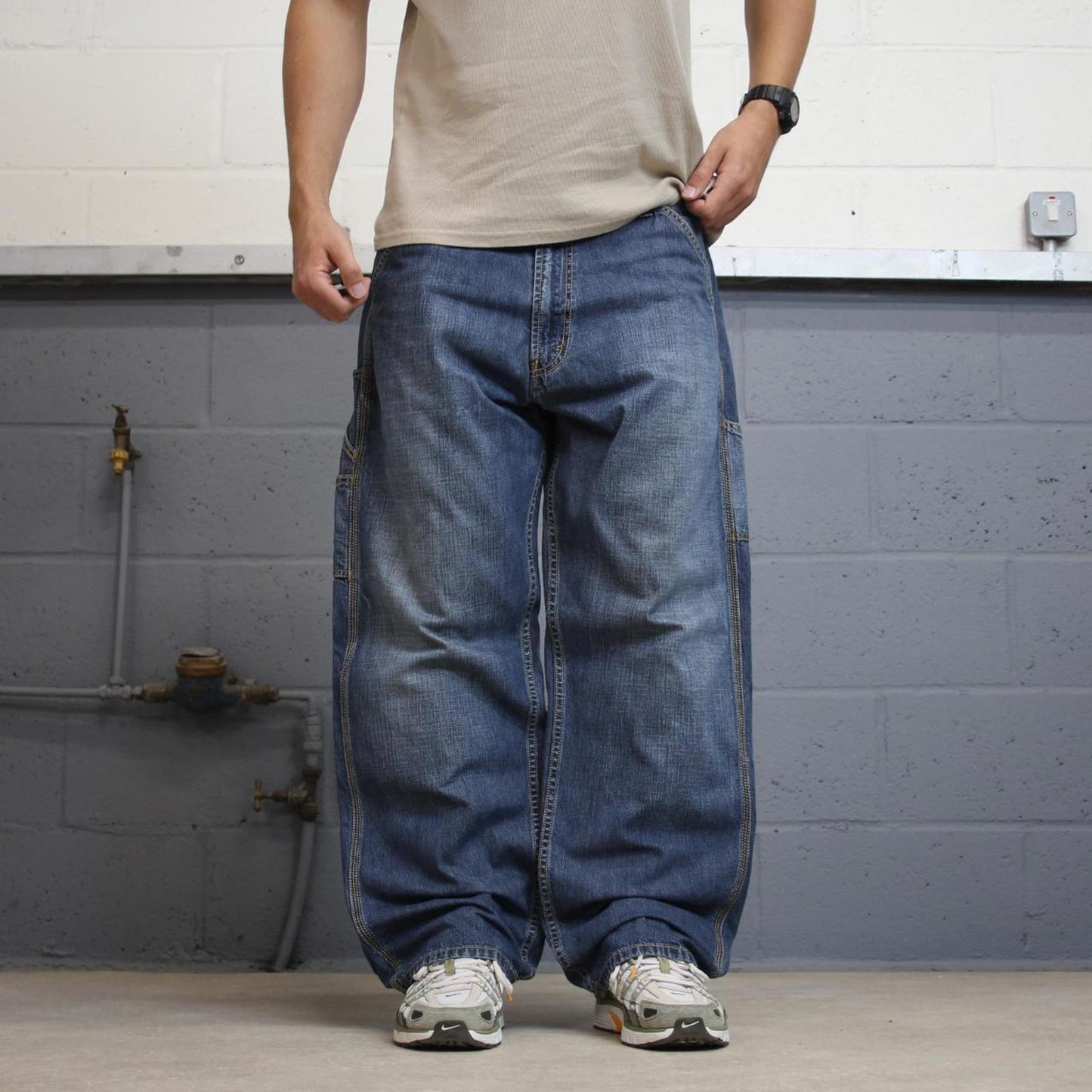 Blue baggy Levis carpenter jeans W38L30 loose skater thick denim 90s style cargos red tab logo