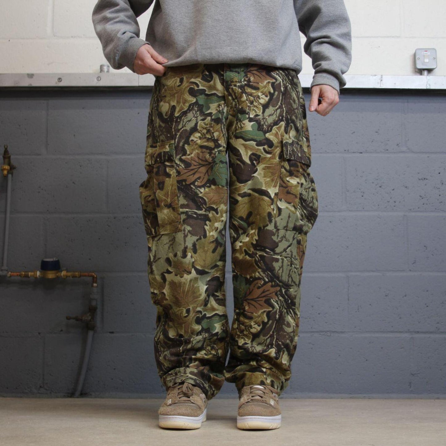 Cabela's camo cargo pants khaki Loose floaty realtree hunting camouflage trousers