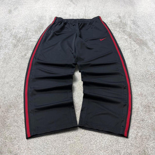 Black baggy Nike trackies Large loose y2k style joggers embroidered Swoosh track pants side stripes
