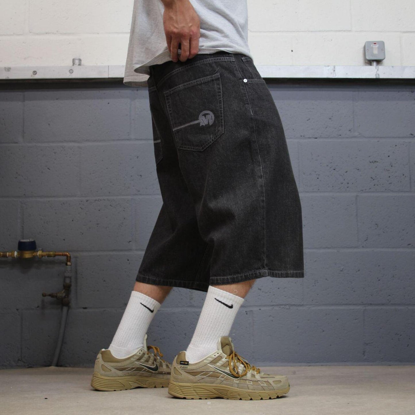 Mecca embroidered baggy denim shorts Y2K black Loose long leg skater style streetwear jorts