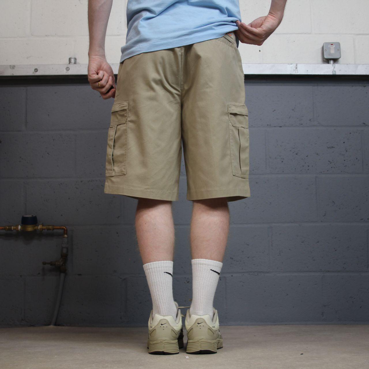 Dickies cargo chino shorts khaki Chino style skater shorts loose leg festival