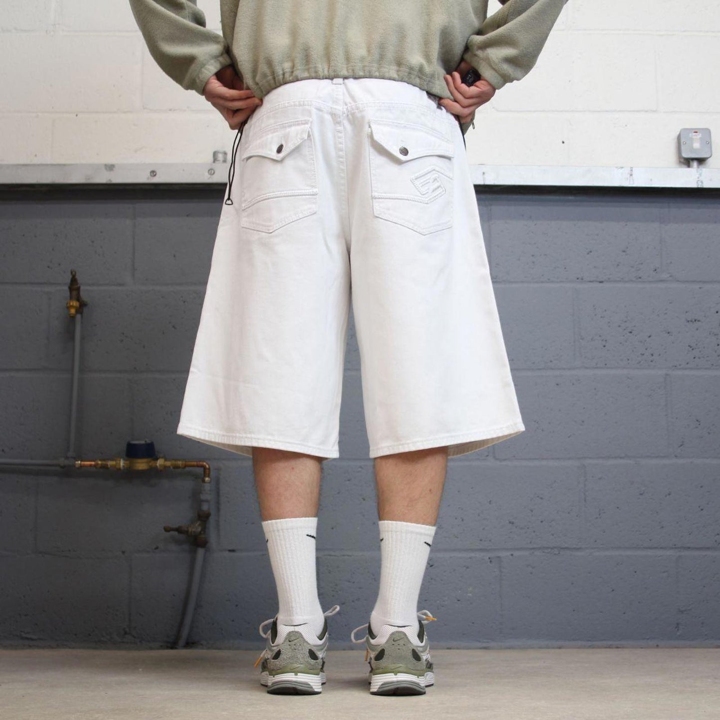 Y2k baggy Enyce shorts skater style white Loose wide leg summer festival shorts