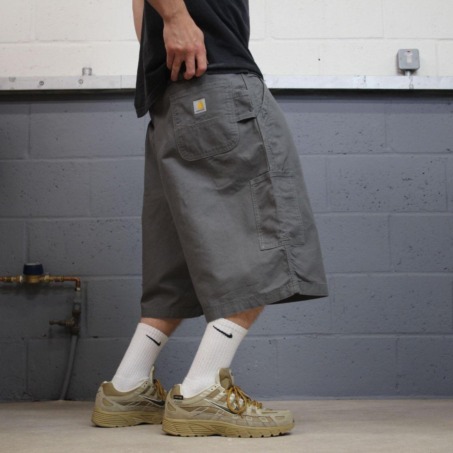 Carhartt baggy cargo shorts carpenter grey Floaty canvasy skater style work shorts