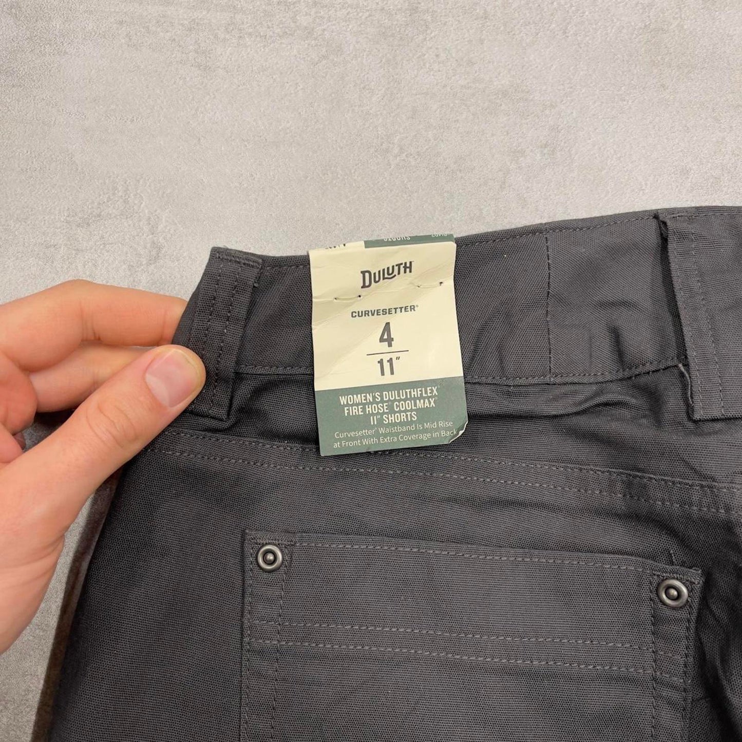 Duluth carpenter jorts size 4 W29