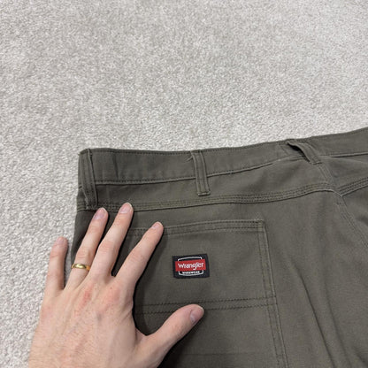 Wrangler carpenter pants y2k green loose leg Loose straight skater 2000s style cargo pants