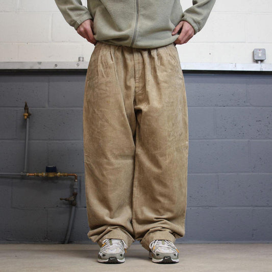 Vintage baggy pleated corduroy trousers beige Louis Raphael Wide wale chunky jumbo cord pants