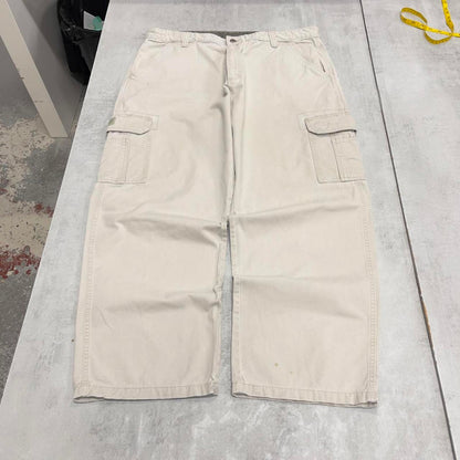 Baggy Wrangler cargo pants W38L30 beige wide leg y2k style trousers