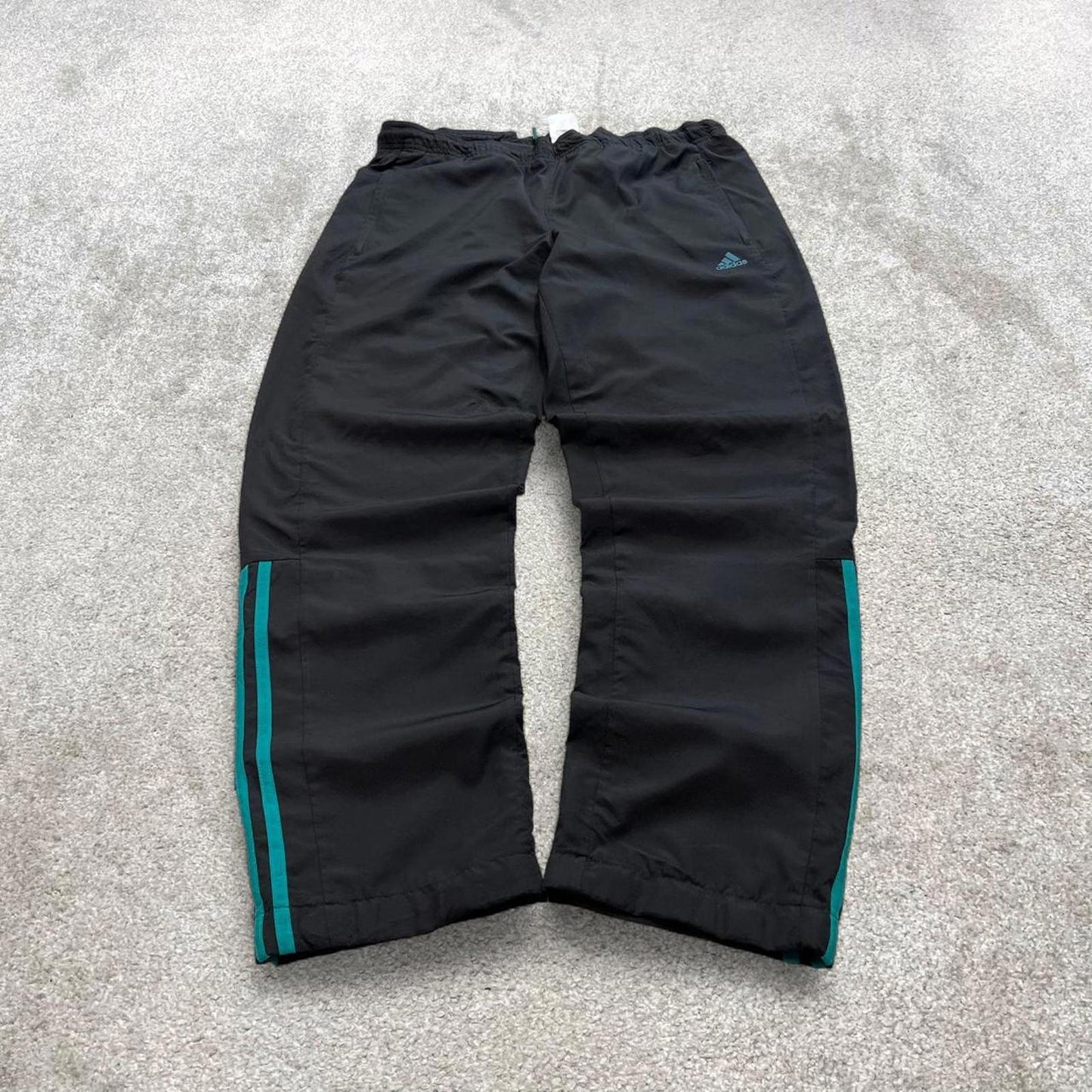 Black Adidas trackies Medium loose y2k style joggers adjustable side stripe track pants