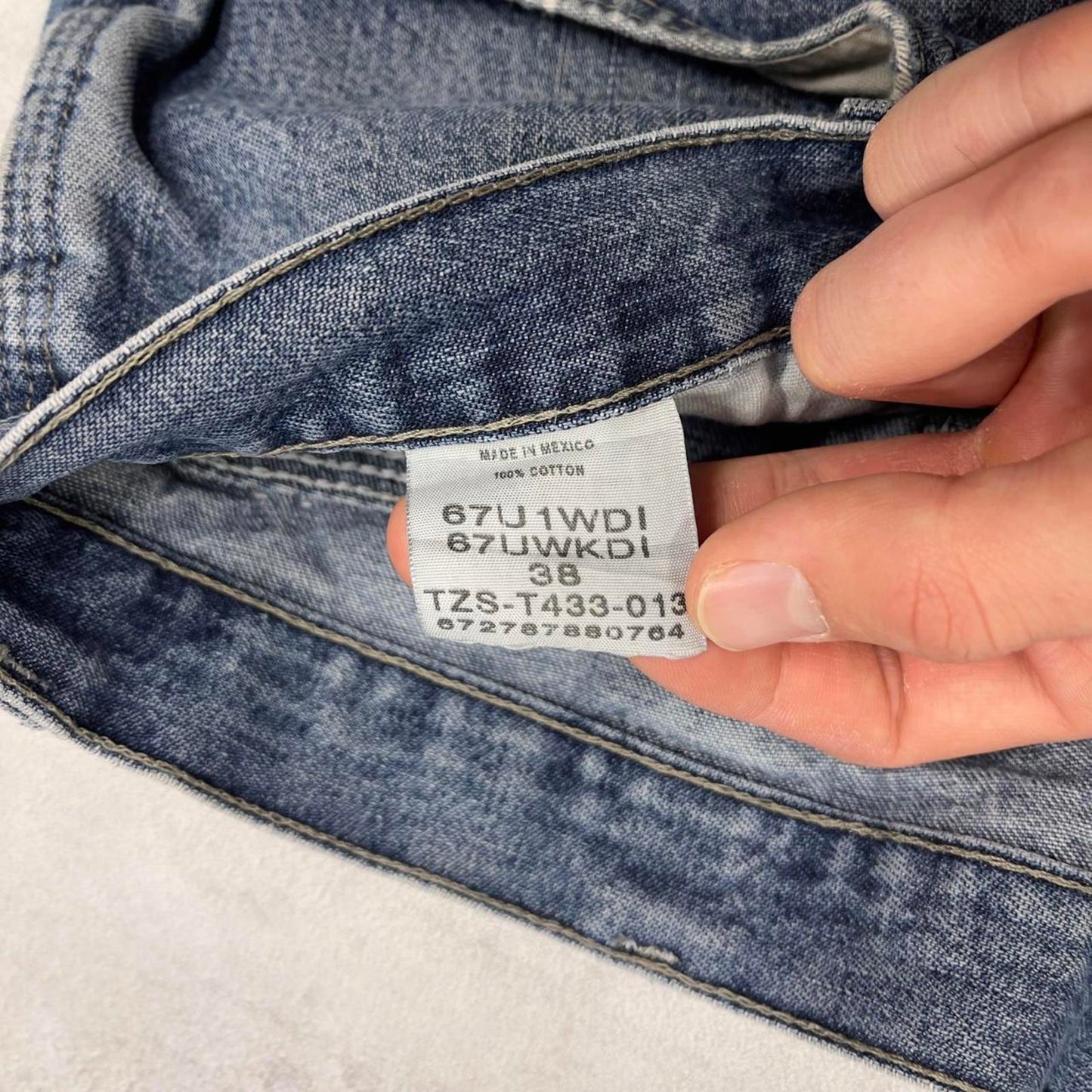 Mens baggy Wrangler carpenter jorts W38