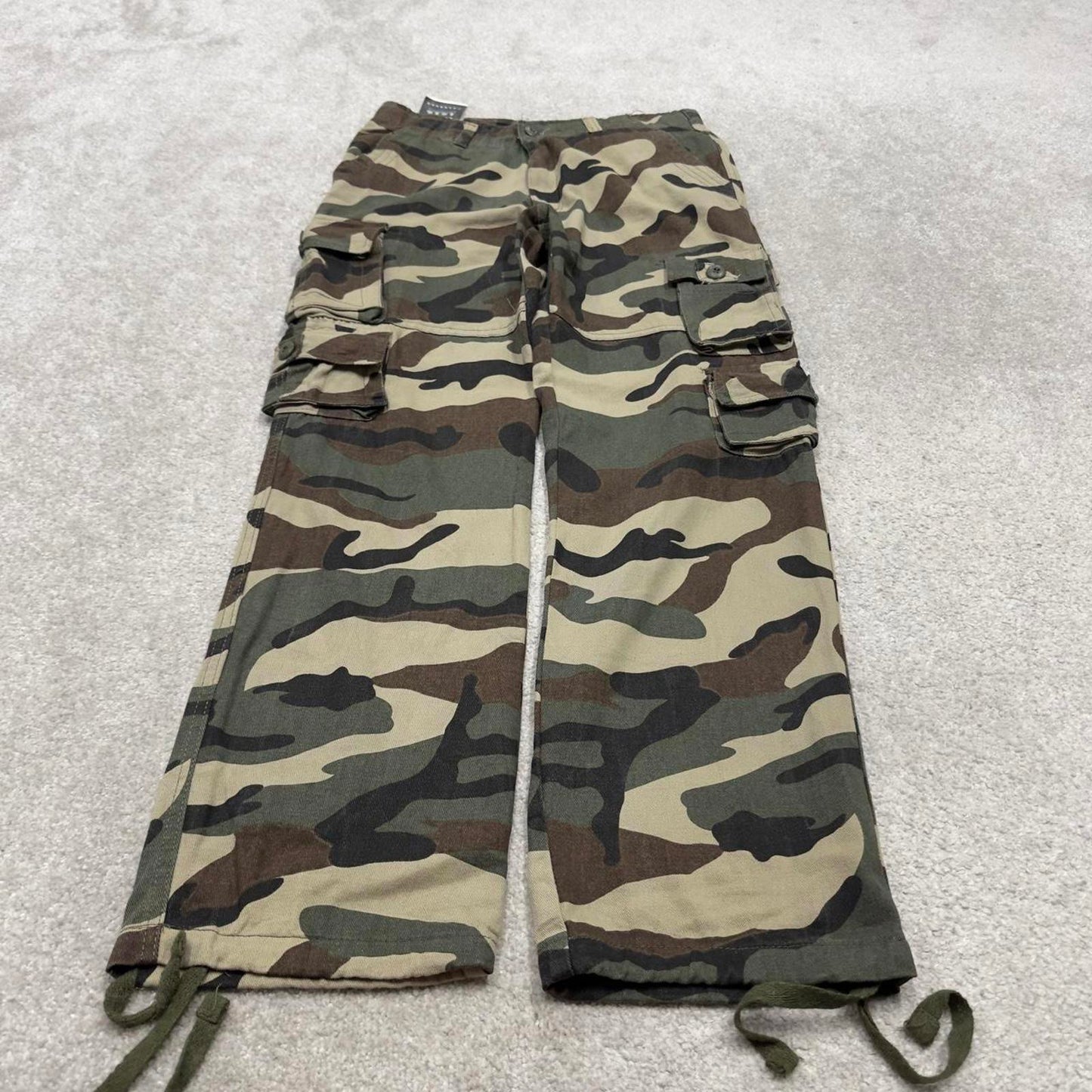 Camo cargo pants W30L31 khaki green camouflage straight y2k style cargo trousers