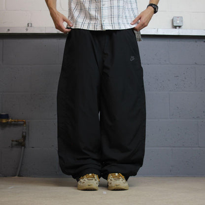 Y2K Nike baggy tracksuit bottoms black wide leg XXL lined casual swoosh logo track pants