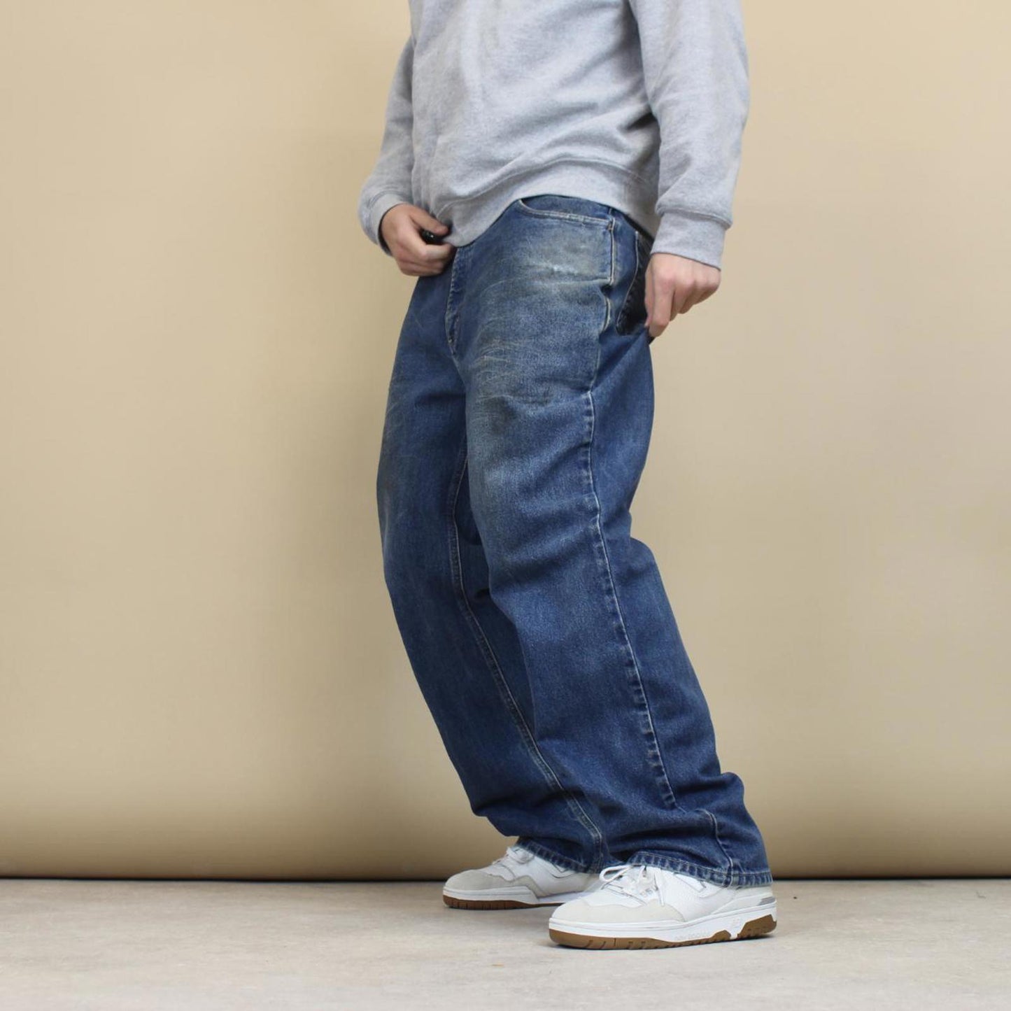 Blue Carhartt FR jeans W36L32 loose blue denim 90s style jeans