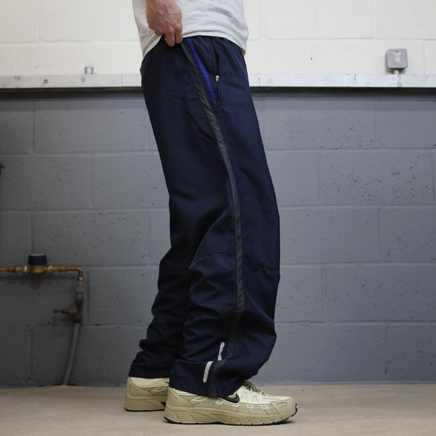 Starter baggy tracksuit bottoms wide leg navy Loose floaty print logo mesh lined track pants