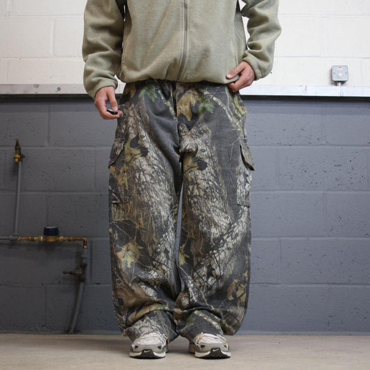 Baggy camo pants Khaki grey wide leg floaty Day One hunting camouflage cargo trousers