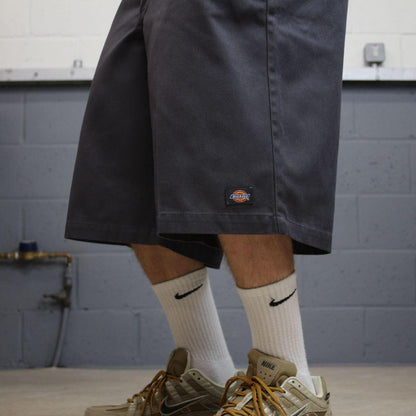 Dickies baggy chino shorts carpenter grey Surf style skater shorts long wide leg festival