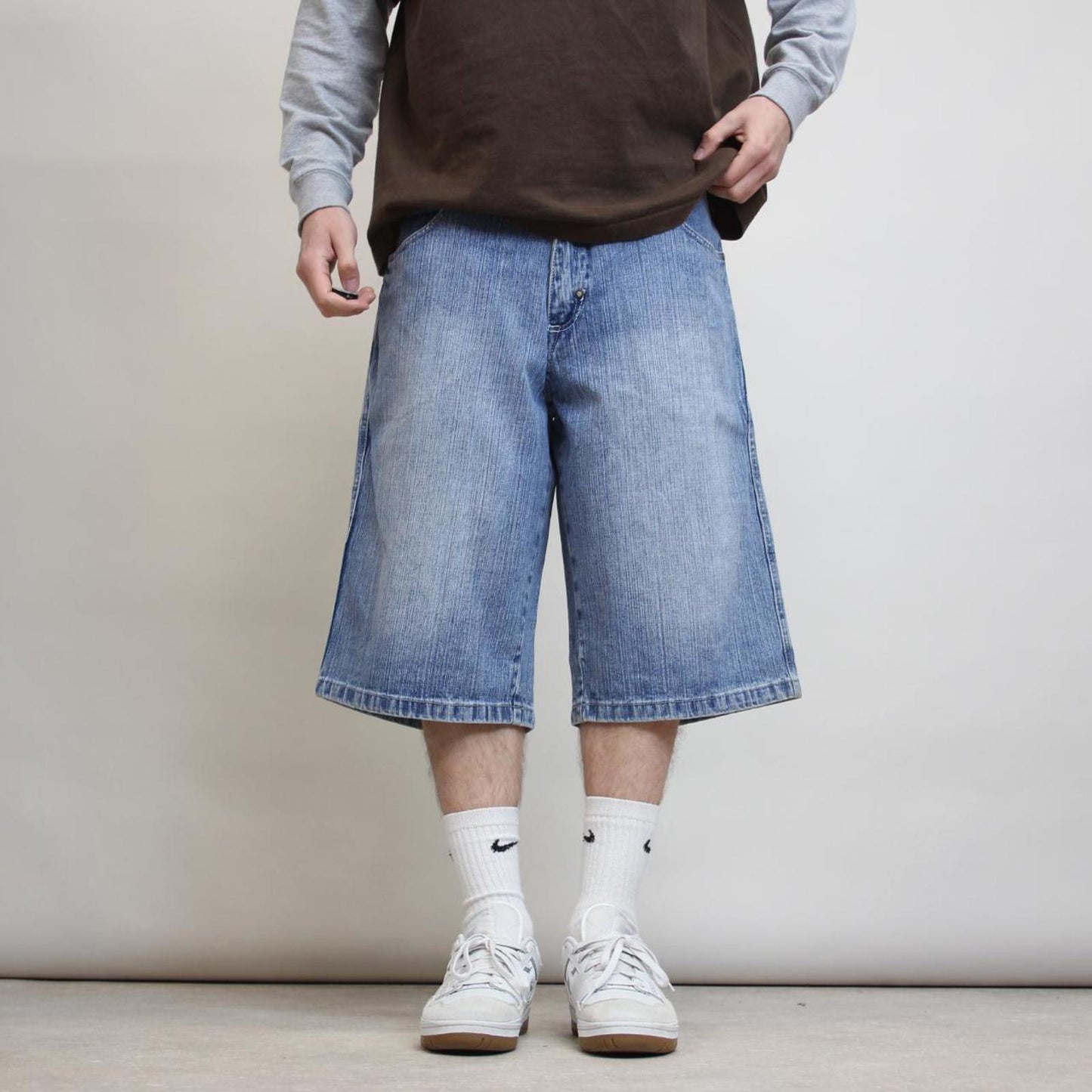 Baggy Southpole jorts W36 long wide leg embroidered design skater 90s style