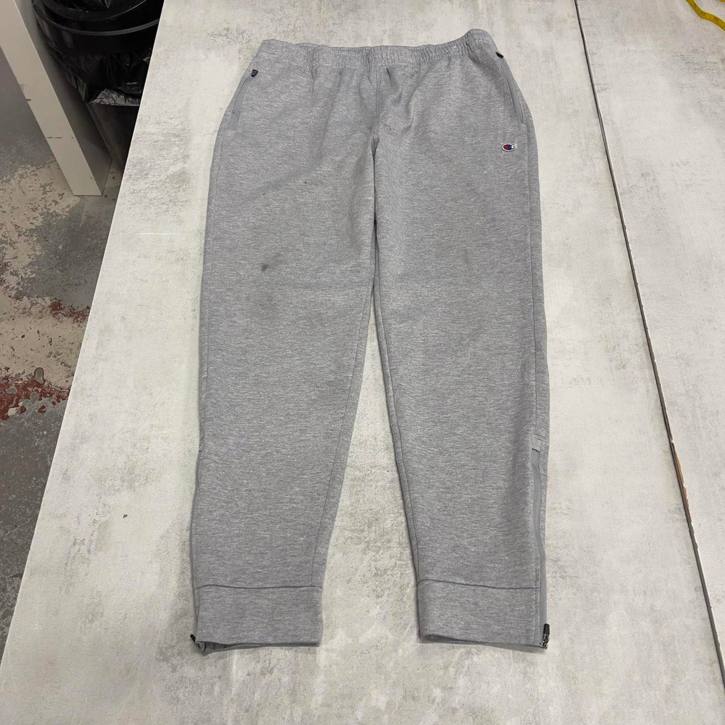 Y2k grey Champion joggers L mens gym comfy sweatpants embroidered logo