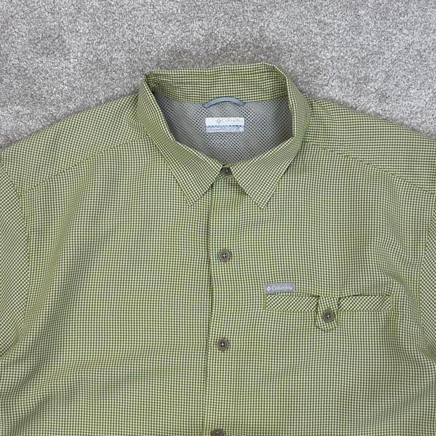 Green checkered Columbia technical shirt XL men's short sleeve button up autumn y2k style