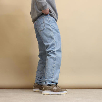 Blue Levi's 550 jeans size 12 (W30L33) relaxed fit taper leg denim jeans
