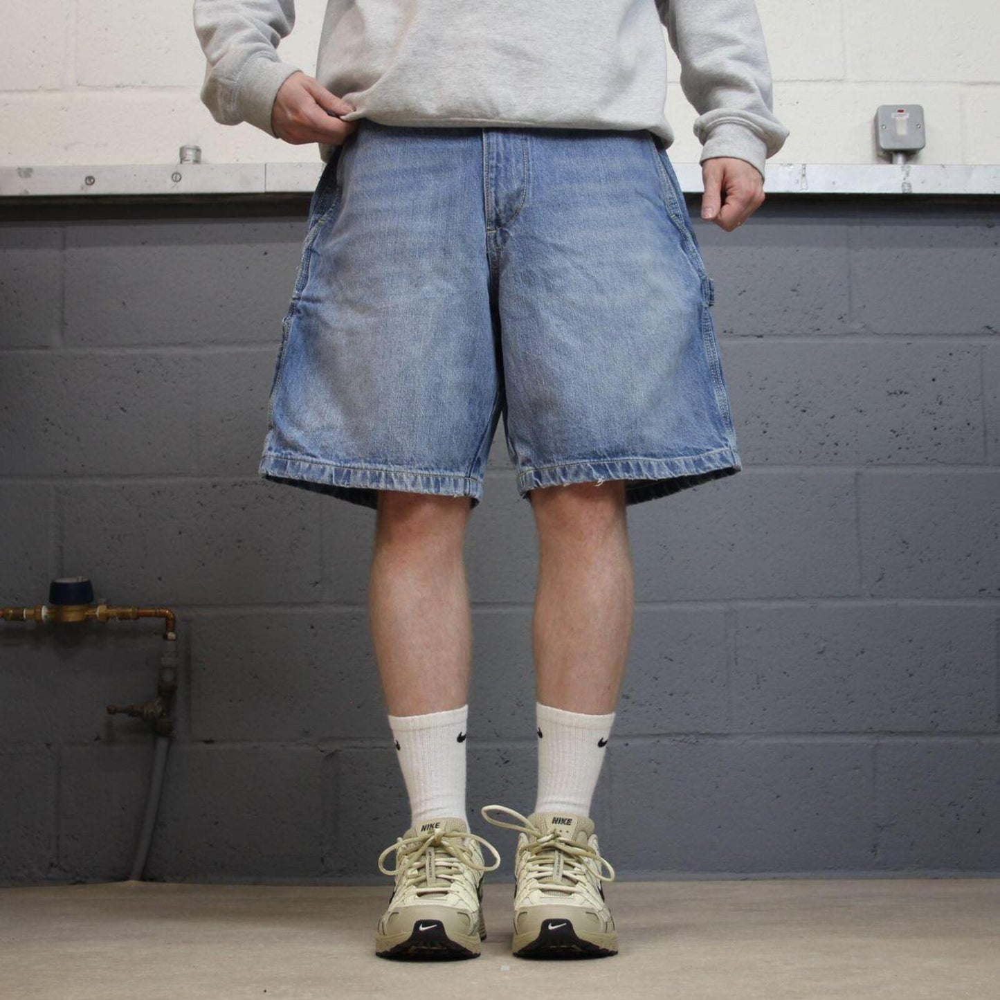 Baggy denim carpenter shorts cargo blue Old Navy skater style surf jorts