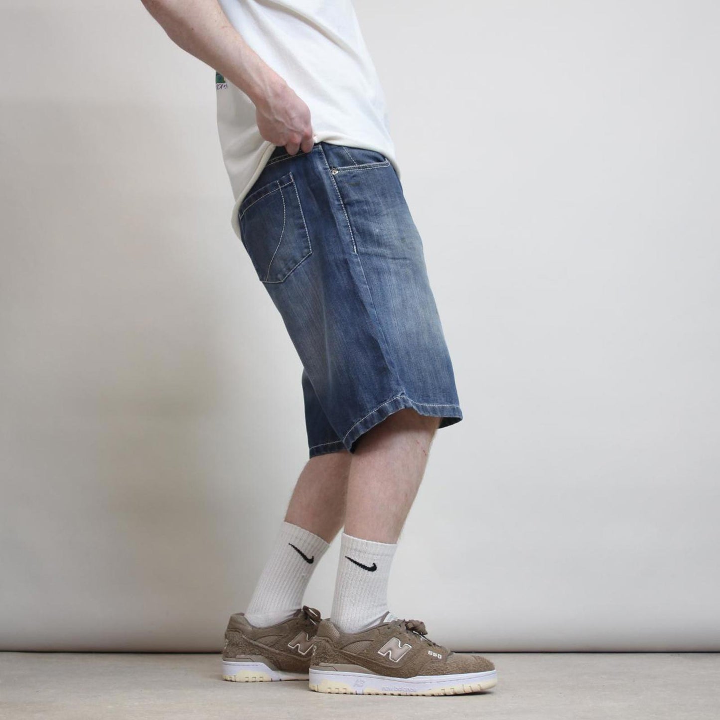 Mens baggy denim shorts W36