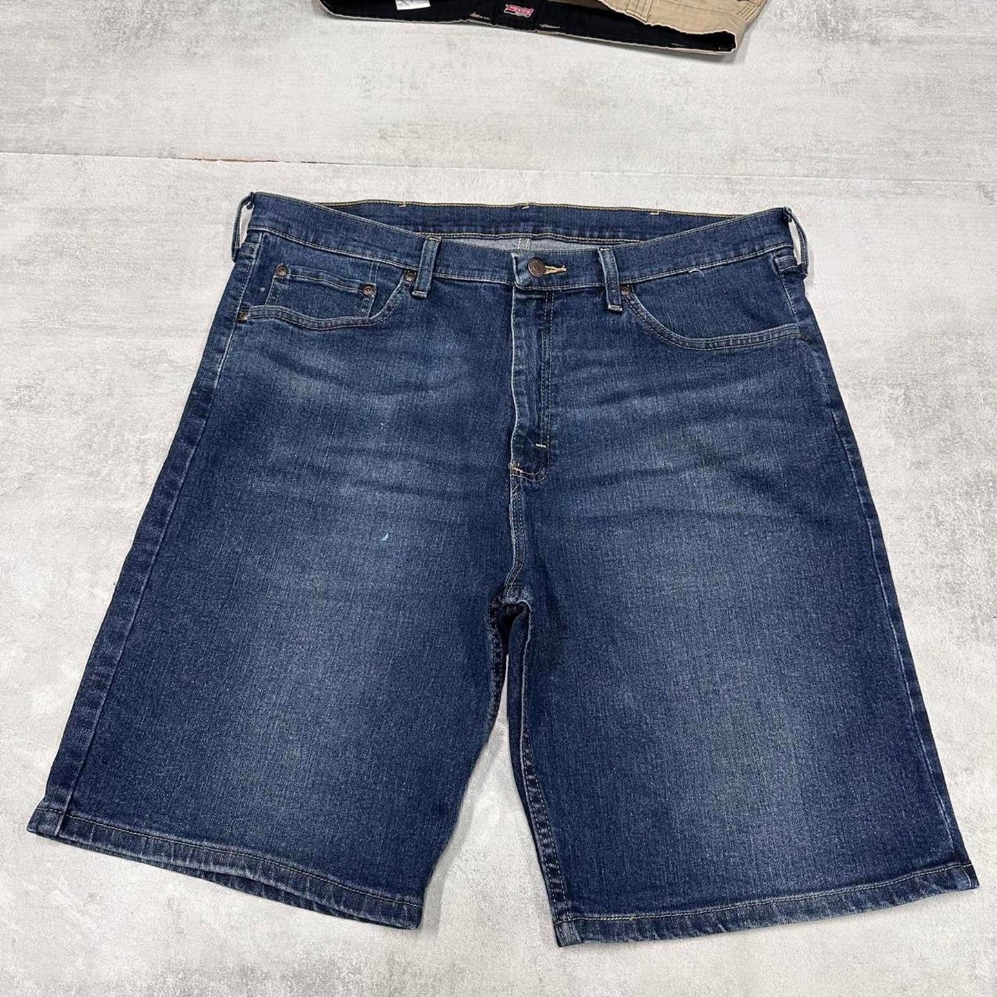 Mens Wrangler jorts W36