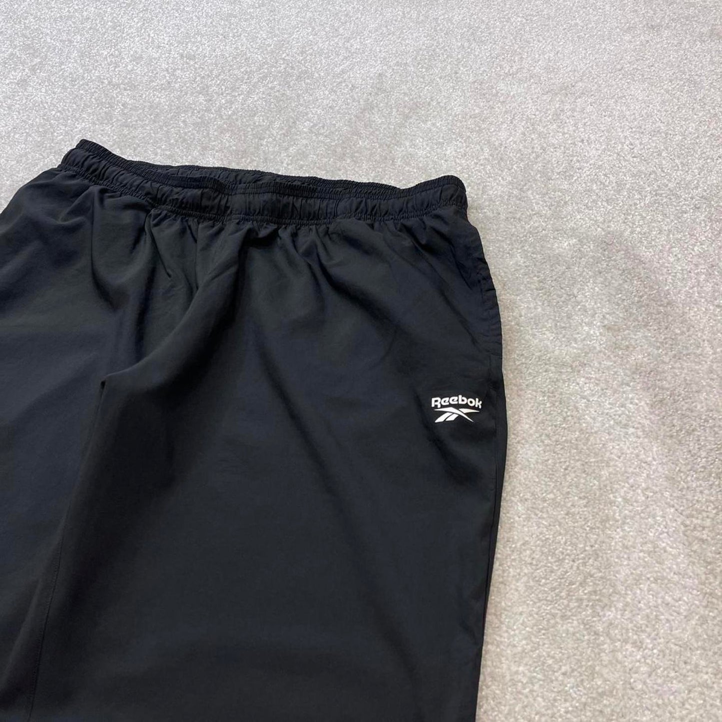 Black Reebok trackies XL loose y2k style joggers adjustable print logo track pants
