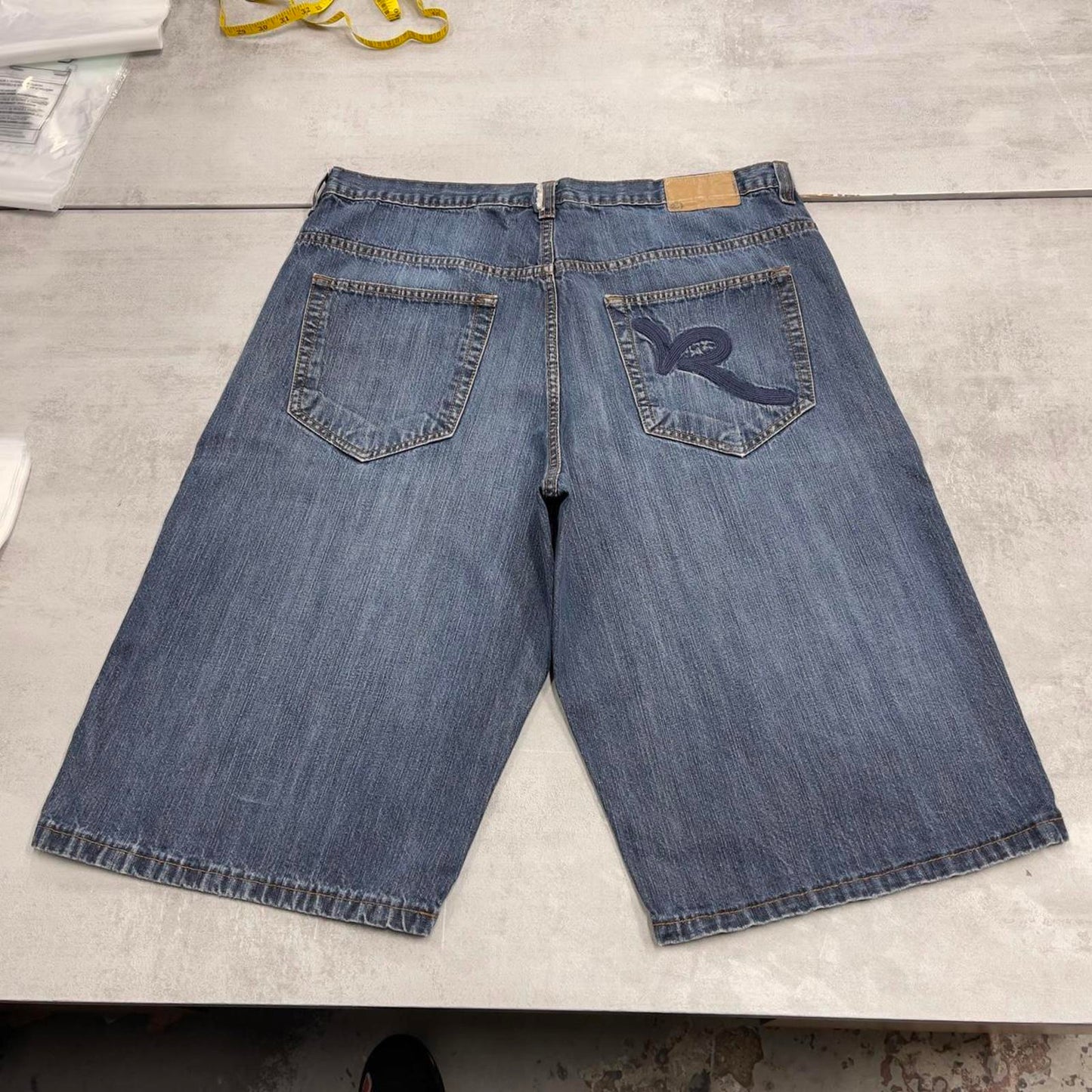 Baggy Rocawear jorts W38